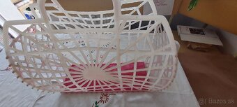 Hračky a poháre - 14