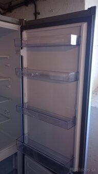 Predám zanovnú chladničku Zn. Beko - 14