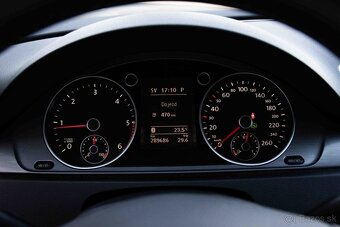 Volkswagen Passat Variant 2.0 TDI - 14