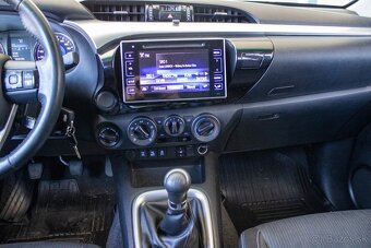 Toyota Hilux DC 2.4 I D-4D Active - 14