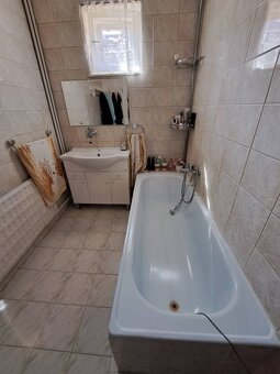 Predáme rodinný dom, 282 m2, pozemok 1240 m2, Čifáre, okr. N - 14