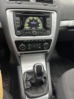 Škoda octavia Scout 4x4-2.0tdi golf Passat Alltrack 4-motion - 14