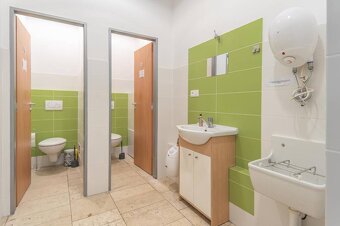 Predaj komerčných / kancelárskych priestorov v Petržalke - 14