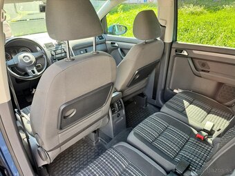Volkswagen Touran Cross - 14