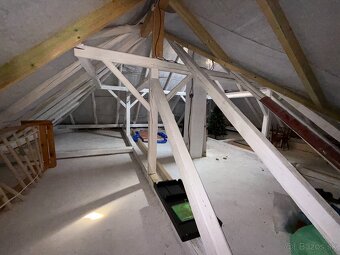 Exkluzívne iba v APEX reality 5i. RD v Horných Otrokovciach - 14