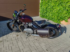 Triumph Bonneville Bobber - 14