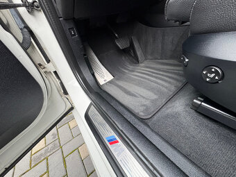 BMW X3 XDrive 20d F1 A/T. M-Paket 184PS TOP STAV - 14