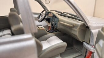 1:18 TOYOTA LAND CRUISER - 14