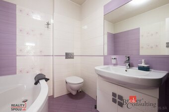 BEŠEŇOVÁ / Predaj apartmánového domu / 2 samostatné jednotky - 14