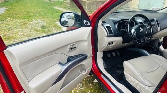 Mitsubishi Outlander 2.0DI-D 4x4 - 14