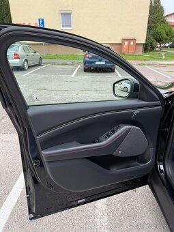 Ford Mustang Mach-E 75,7kWh AWD 4x4, Full LED, ACC - 14