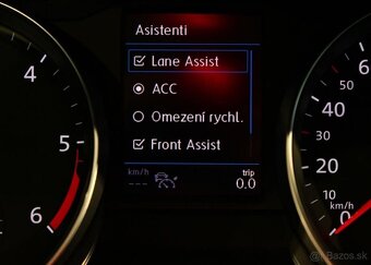 Volkswagen Passat 2.0 TDI 110kW DSG Variant nafta automat - 14