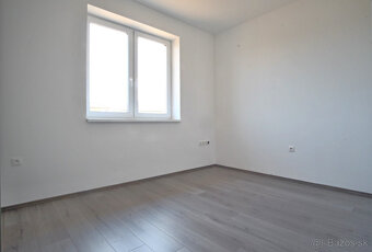 Skolaudovaný 4 izbový rodinný dom (107,45 m2) v štandarde - 14