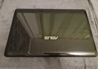 Asus A52J a Asus X52J - 14