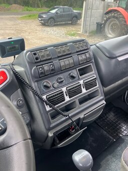 Predám trojstranny sklapač s hydraolickou rukou - 14