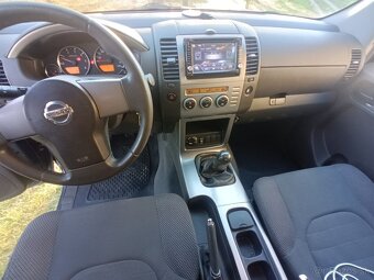 Nissan Pathfinder - 14