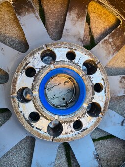 Hliníkové disky Audi 5x112 R16 + zimné pneu 205 55 R16 - 14