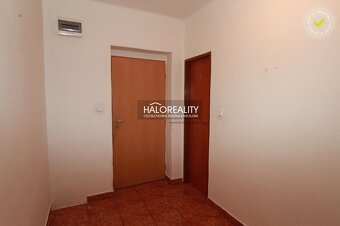 HALO reality - Predaj, veľký štvorizbový byt s garážou Košút - 14