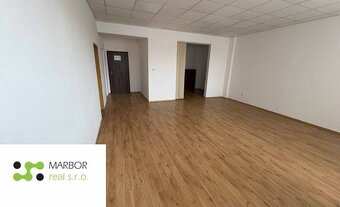 Na prenájom kancelársky priestor - v OC GASTRODOM v KE na Ml - 14