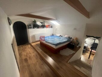 Predaj: rodinný dom s bazénom, altánkom na pozemku 617 m2, S - 14