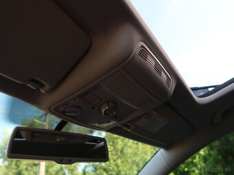 Volkswagen Passat Variant 2.0 TDI 4motion 2013 XENON PANORAM - 14
