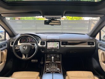 VW Touareg 4.2 TDI V8 250kW EXCLUSIVE Panorama ACC WEBASTO - 14