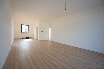 Vysokokvalitný 4-izbový bungalov, ÚP 115,42m2 - 14