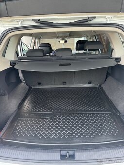 Volkswagen Tiguan Allspace 2.0 TDI R-line 4Motion DSG - 14