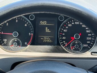 Volkswagen Passat 2.0 TDI R line - 14