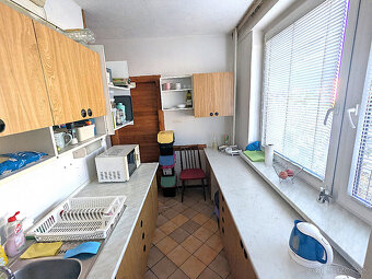 Zaujímavý 3 izb. Humenská (Terasa), OV, LO, 6.p., PS - 14