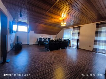 Predám exkluzívne veľký rodinný dom - Nesluša - 14