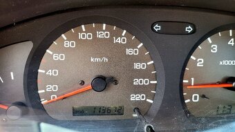 Nissan Almera 1.4 GX 65 kw benzín - 14