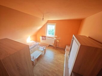 PREDAJ: DOM (CHALUPA) Sielnica, zastavaná plocha 400m2 vráta - 14
