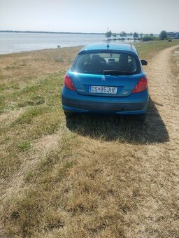 Peugeot 207 1,6hdi - 14
