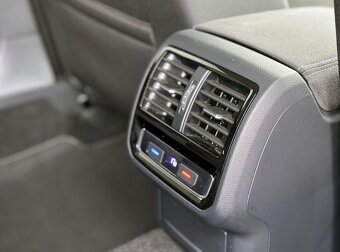 Volkswagen Passat Variant 2.0TDI Busines DSG 2021 ✅ODPOCET✅ - 14
