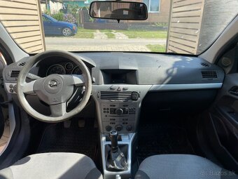 Opel Astra 1.7CDTi - 14