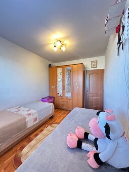 3izb. byt s loggiou, 72m2 - sídlisko Západ - 14