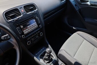 Volkswagen Golf 1.2 TSI BMT Comfortline - 14