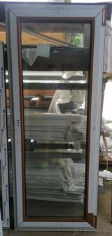 Predám plastové okno, biela, zlatý dub, sivá - 14