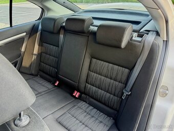 Škoda Octavia 2 facelift 2.0 TDI 103kw, Elegance+ - 14