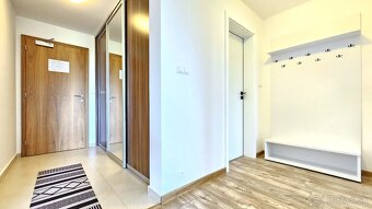 VEĽKÝ 2.IZB.AP. S PANORAMATICKÝM VÝHĽADOM A GARÁŽOU-DONOVALY - 14