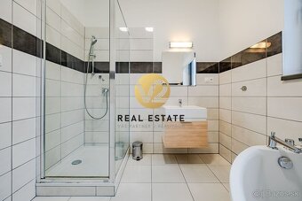 Prenájom – priestranný 3 izbový byt s terasou a 2 parkovacím - 14