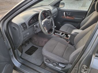 KIA SORENTO 2,5CRDi 4x4 - 14