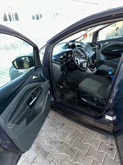 Ford C-Max - 14