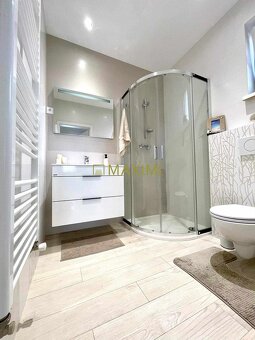 TOP - ZNÍŽENÁ CENA – Veľký 5 izbový rodinný dom po kompletne - 14