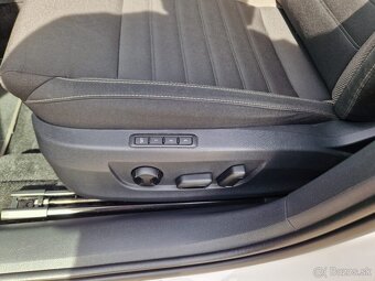 Škoda Superb Combi Scout 2,0TSI 200kW 7°AP 4×4 - 14