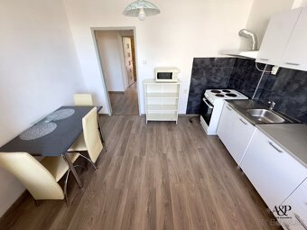 2 IZB. BYT S BALKÓNOM V CENTRE MESTA, 58M2, TOVÁRENSKÁ UL.,  - 14