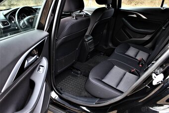 Infiniti QX 30 2.2D 4x4 7 AT Premium AWD, 360° kamera, Merce - 14