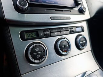 Volkswagen Passat Combi B6 DSG 2.0TDI Commonrail NOVÁ STK/EK - 14