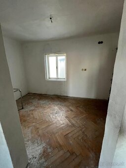 Na predaj 6 izbový rodinný dom v Nitre 100m2 - 14